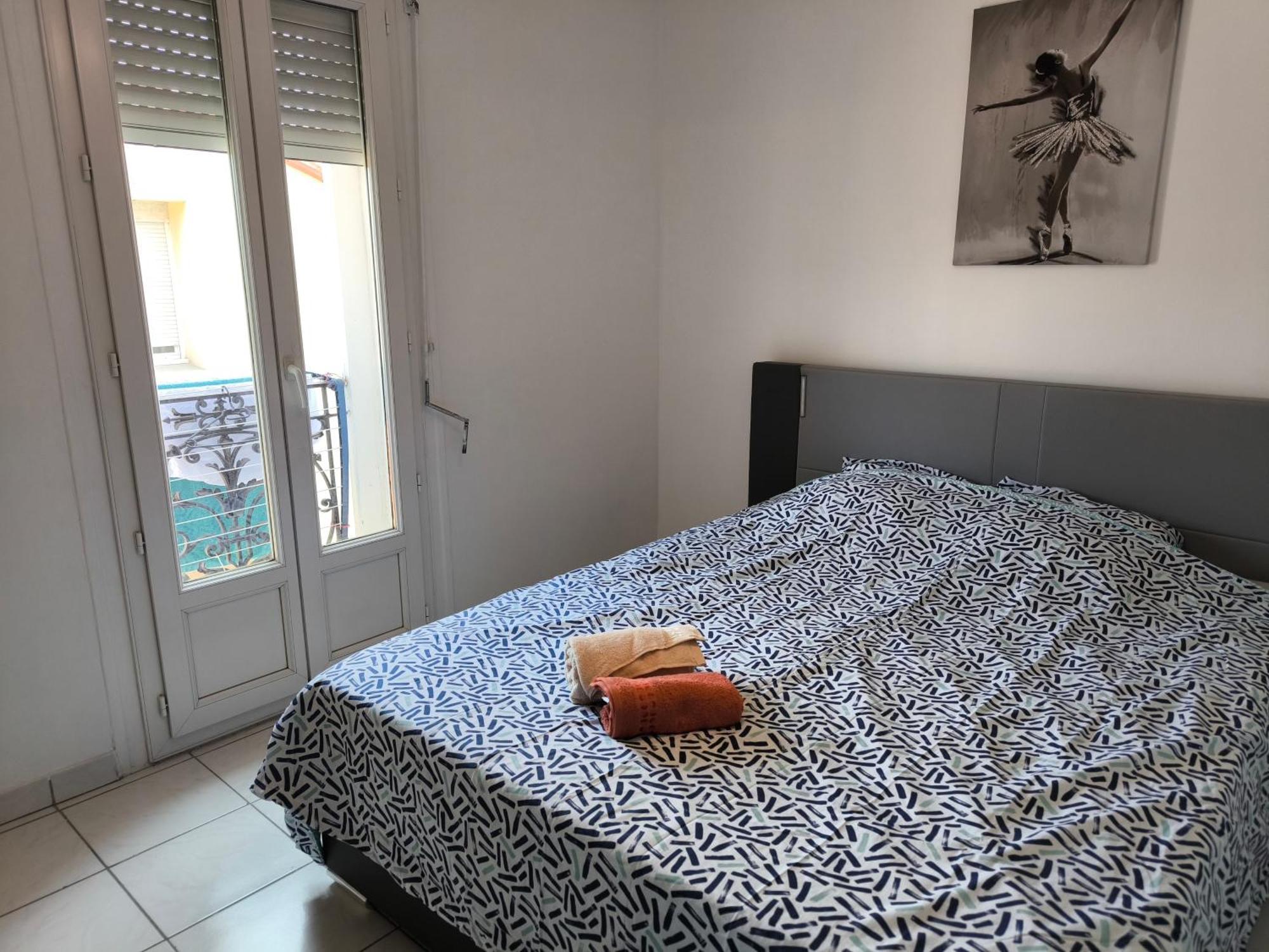 F1 200 Metre De La Gare Apartment Perpignan Exterior photo
